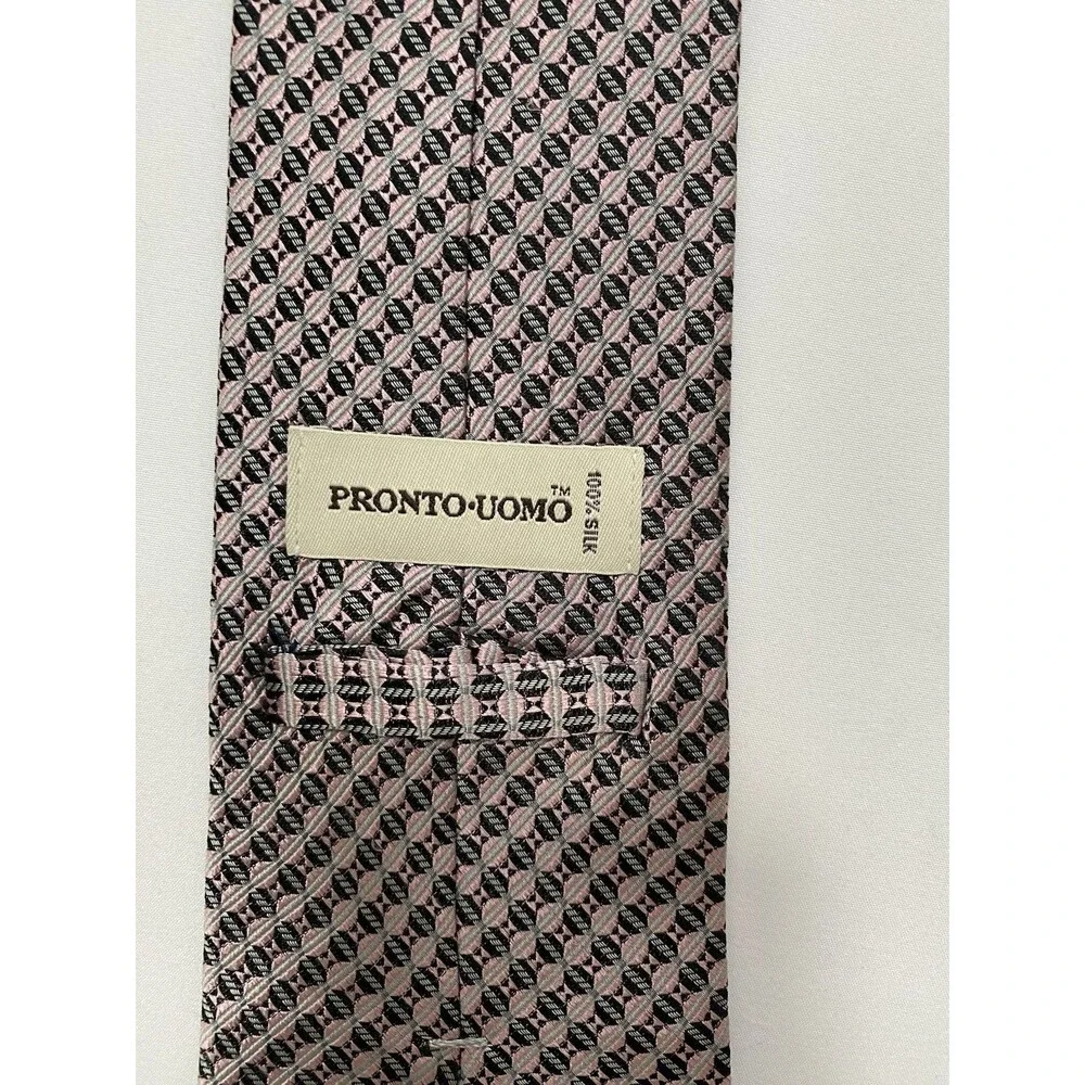 Pronto Uomo 100% Silk Tie Dusty Rose Pink Geometric Diamond Abstract